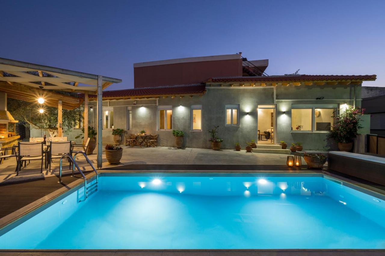 Villa Roxanne Galatas  Bagian luar foto