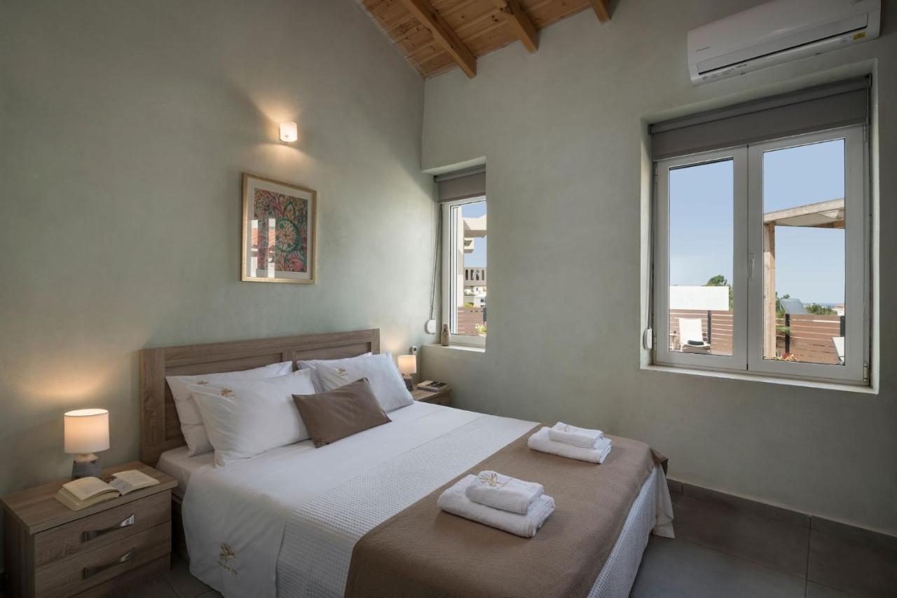Villa Roxanne Galatas  Bagian luar foto